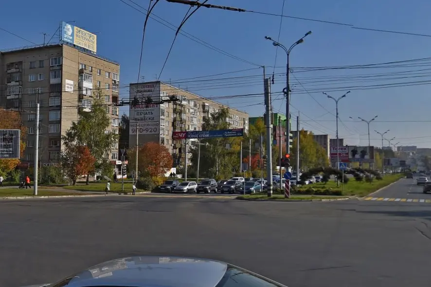 Брандмауэр в Ижевске, 10 Лет Октября, 49