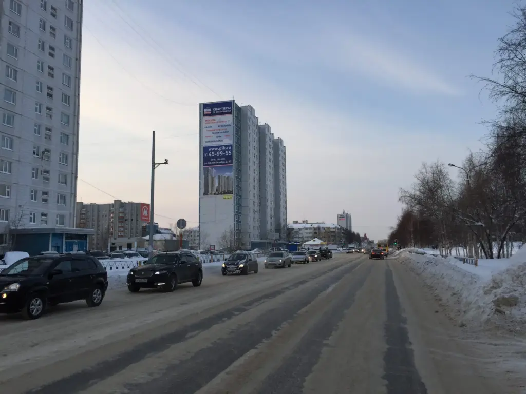 Брандмауэр в Нижневартовске, Мира, 60/1, (сторона Б)