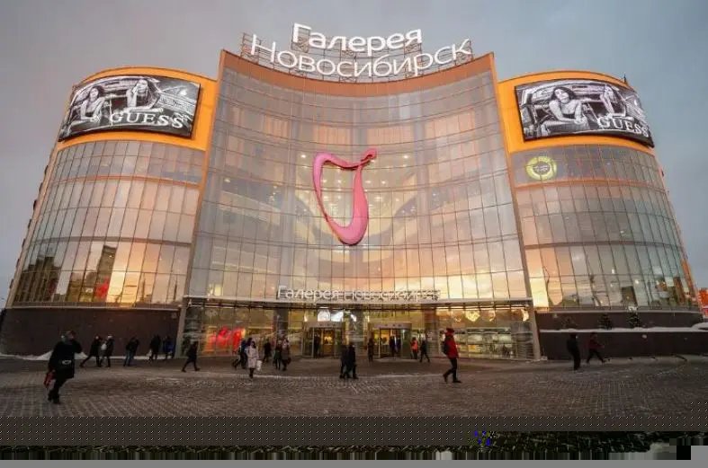 Брандмауэр в Новосибирске, улица Гоголя, 13