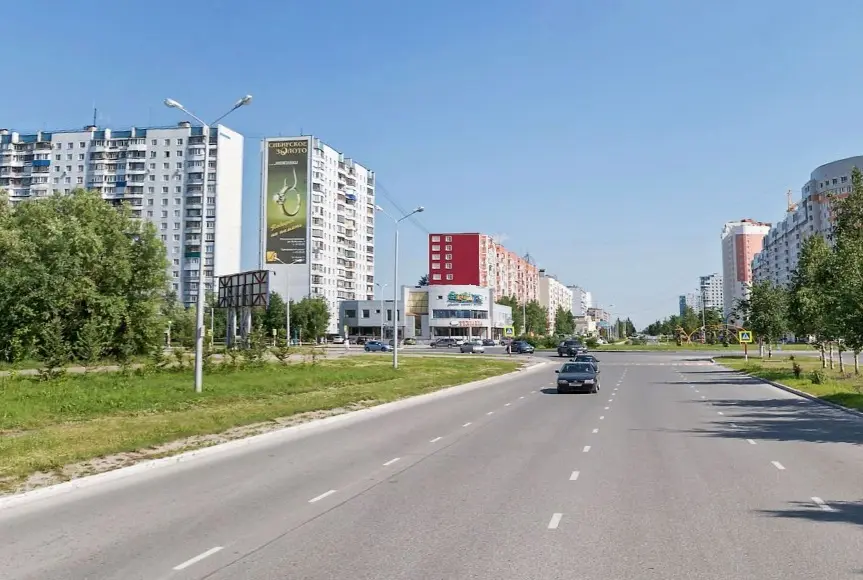 Брандмауэр в Нижневартовске, Ленина, 19