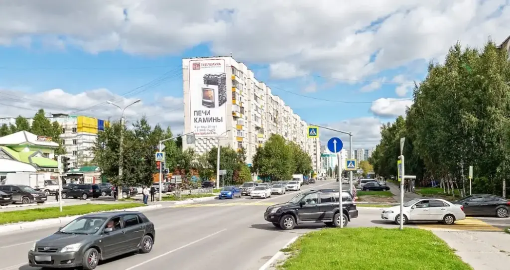 Брандмауэр в Нижневартовске, Мира, 23 (сторона Б)