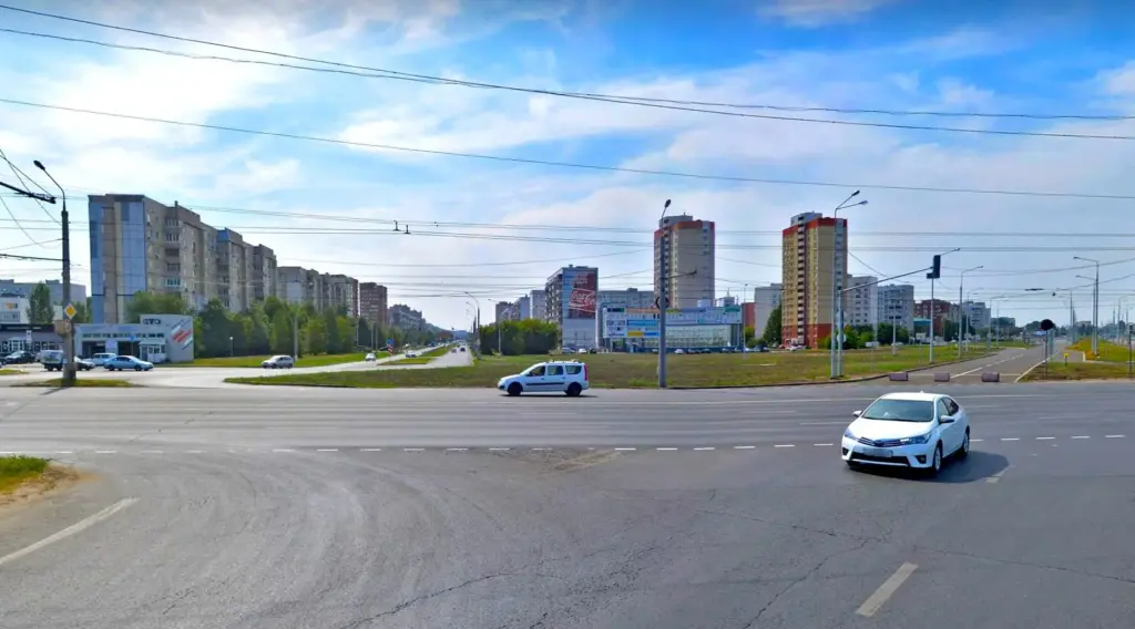 Брандмауэр в Тольятти, Автостроителей, 4
