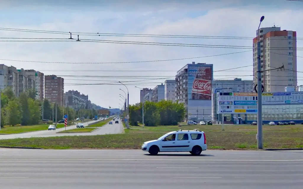 Брандмауэр в Тольятти, Автостроителей, 4